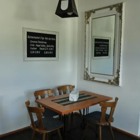 Apartment Und Zum Büchsenmacher